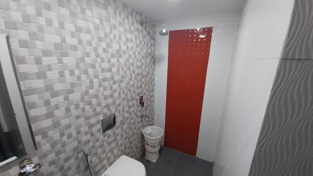 Hotel Crystal Palace New Delhi Exterior foto